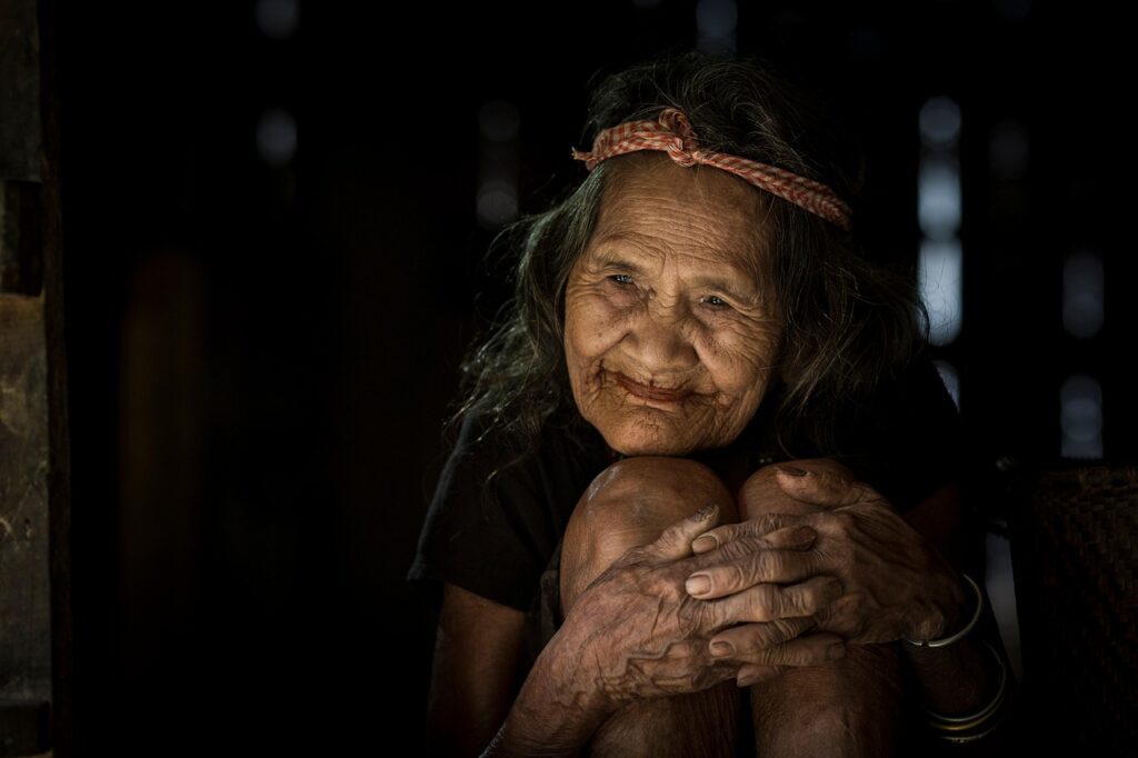 家でラク痩せ！体が硬い人向けの簡単ストレッチ方法は？