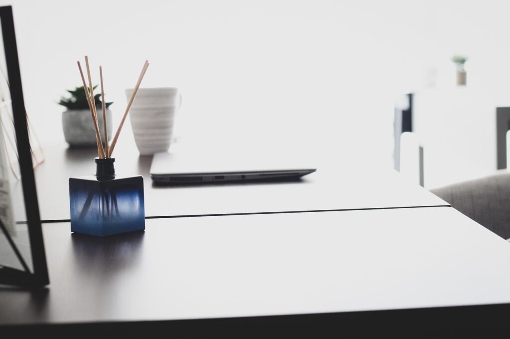 在宅勤務で太るのを防ぐための効果的な対策は？